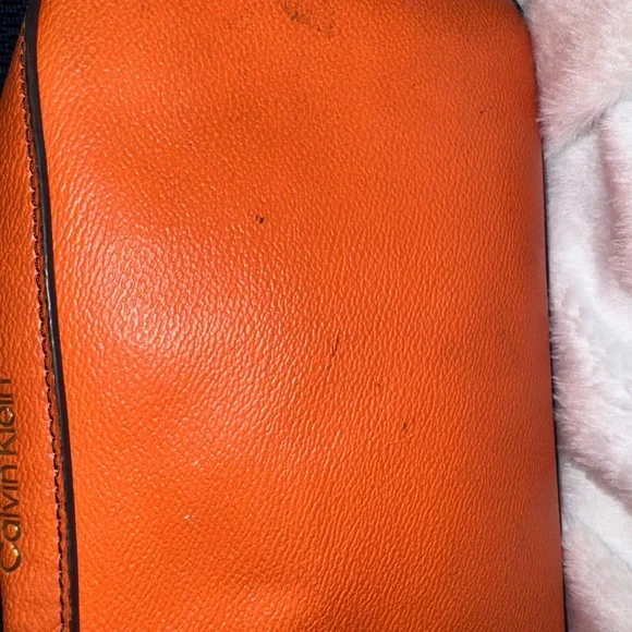 Calvin Klein monogram bucket bag *** Needs some love!! Look at pics!!!! REHAB - Picture 5 of 15
